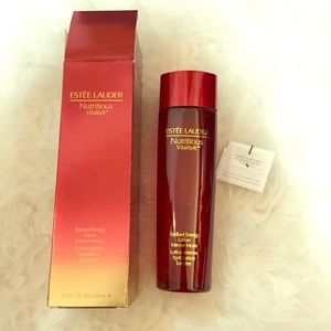 Estée Lauder Nutritious Vitality 8 radiant lotion